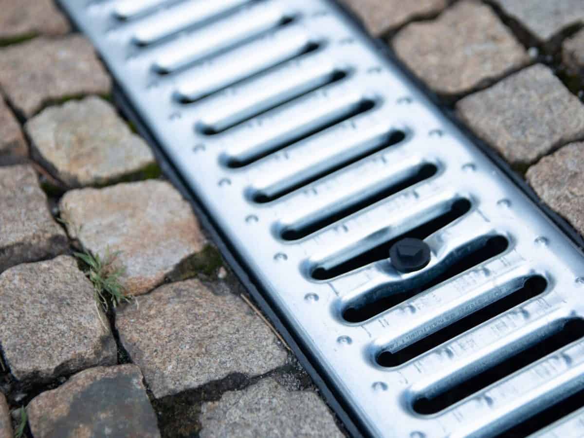 Канал с поцинкована решетка A15, 1000x131x98mm, MAX-DRAIN BASIC